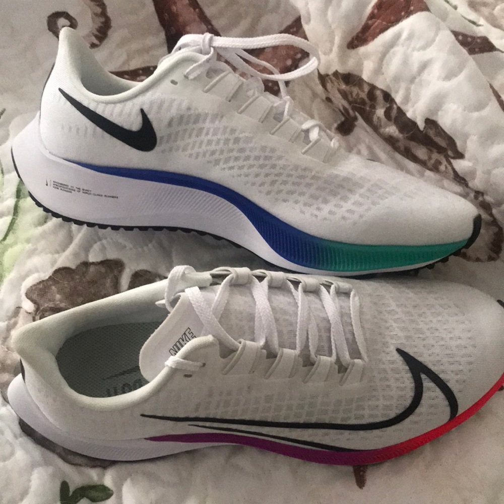 Nike Pegasus 37 worn once size 10